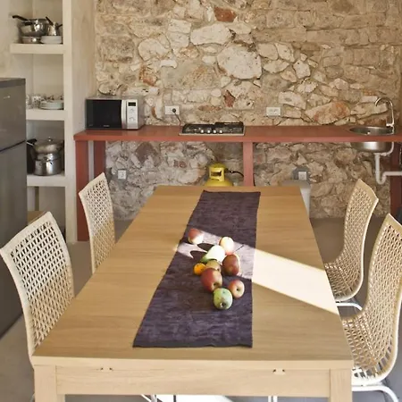 In With Balcony, Air Conditioning, Wifi, Washing Machine 4982-1 Appartamento Funtana