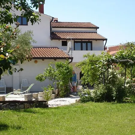 In With Balcony, Air Conditioning, Wifi, Washing Machine 4982-1 Funtana