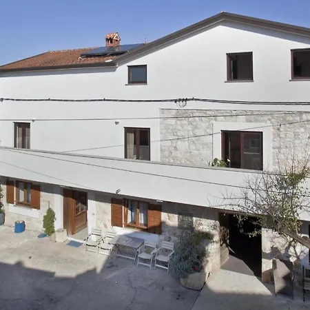 In With Balcony, Air Conditioning, Wifi, Washing Machine 4982-1 Funtana